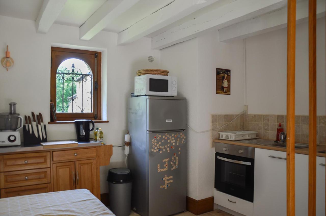Bed and Breakfast Chambre D'Hote De Charme Dans Maison Independante Preaux  Exterior foto